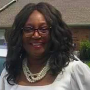 Meet your Posher, Angela